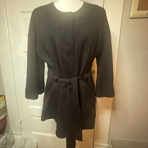 Garfield & Marks Cinched Belt Jacket - Picture 2 of 9